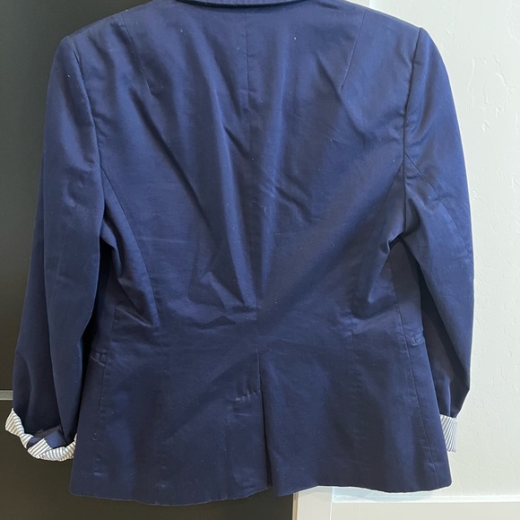 Navy blue blazer with gold buttons - Picture 4 of 8